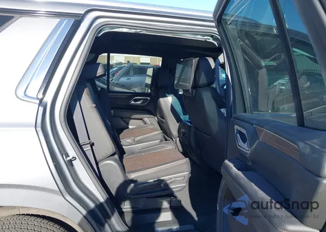 2021 Chevrolet Tahoe 4Wd High Country z USA, uszkodzony, nr VIN 1GNSKTKL1MR141311